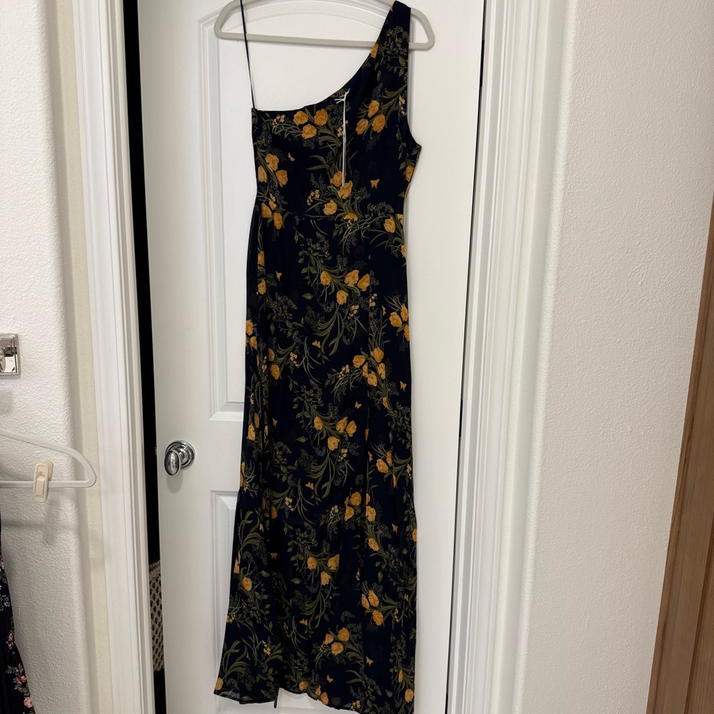 NWT Reformation Evelyn One-Shoulder Navy Floral Maxi Dress with High Slit - Picture 2 of 8